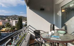 Lets Holidays Apartment Commercial Area
